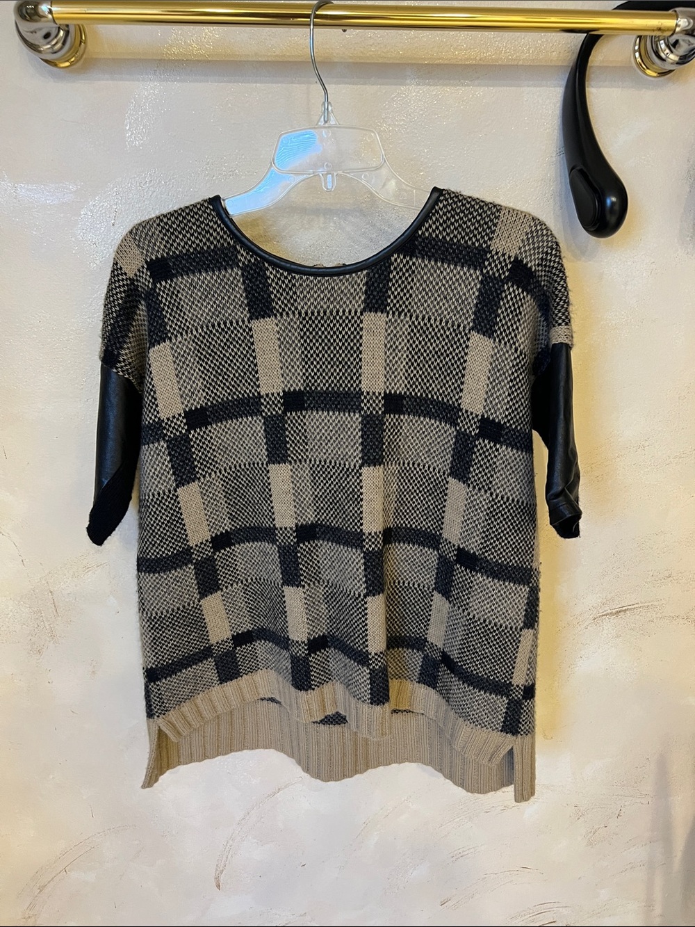 Club Monaco Plaid Knit Short-Sleeve Sweater in Beige and Black